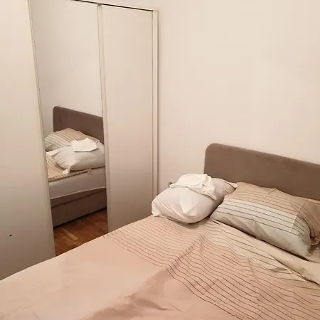 Ukras Apartamento *